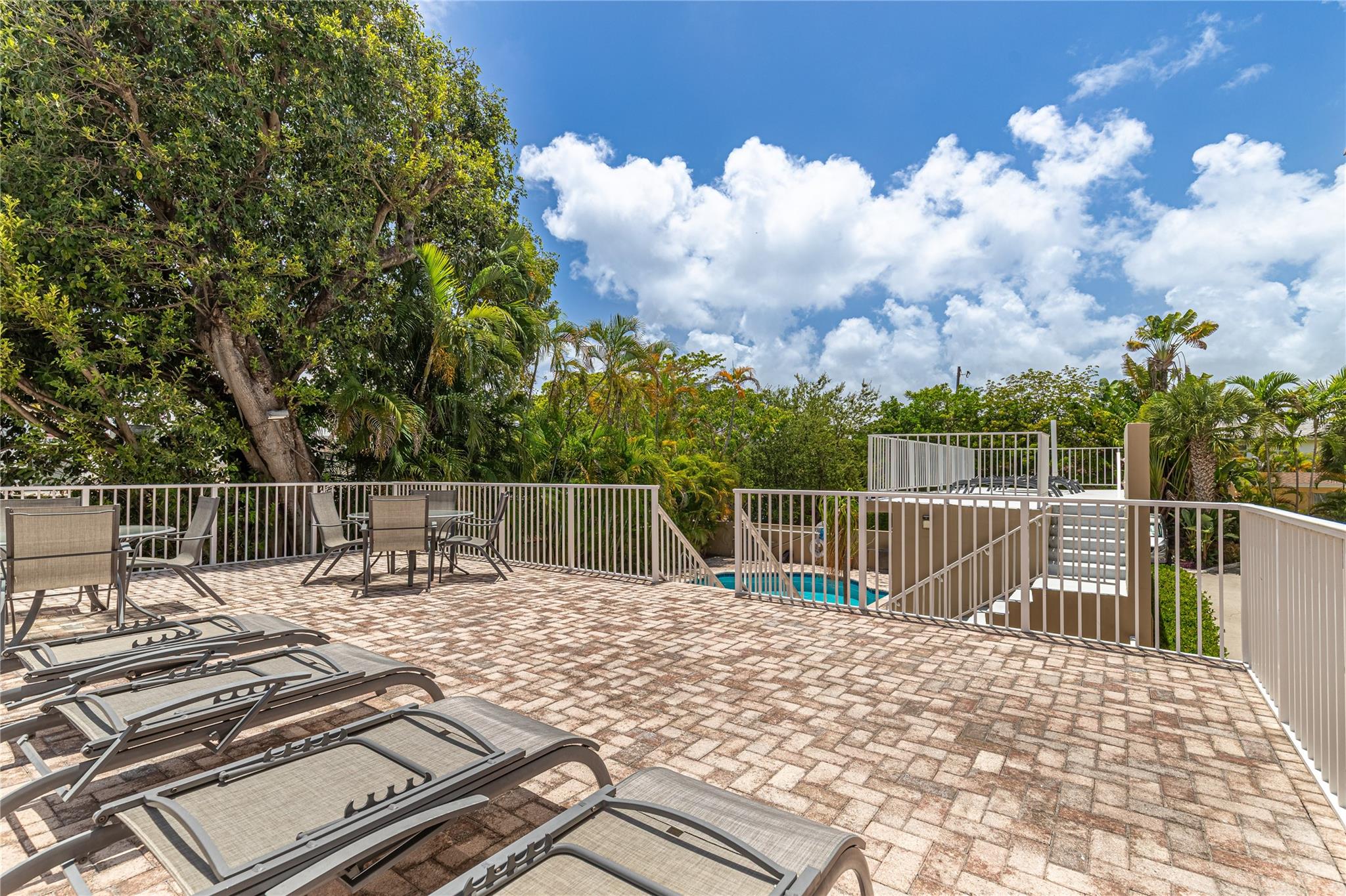 1050 SE 15TH ST 409