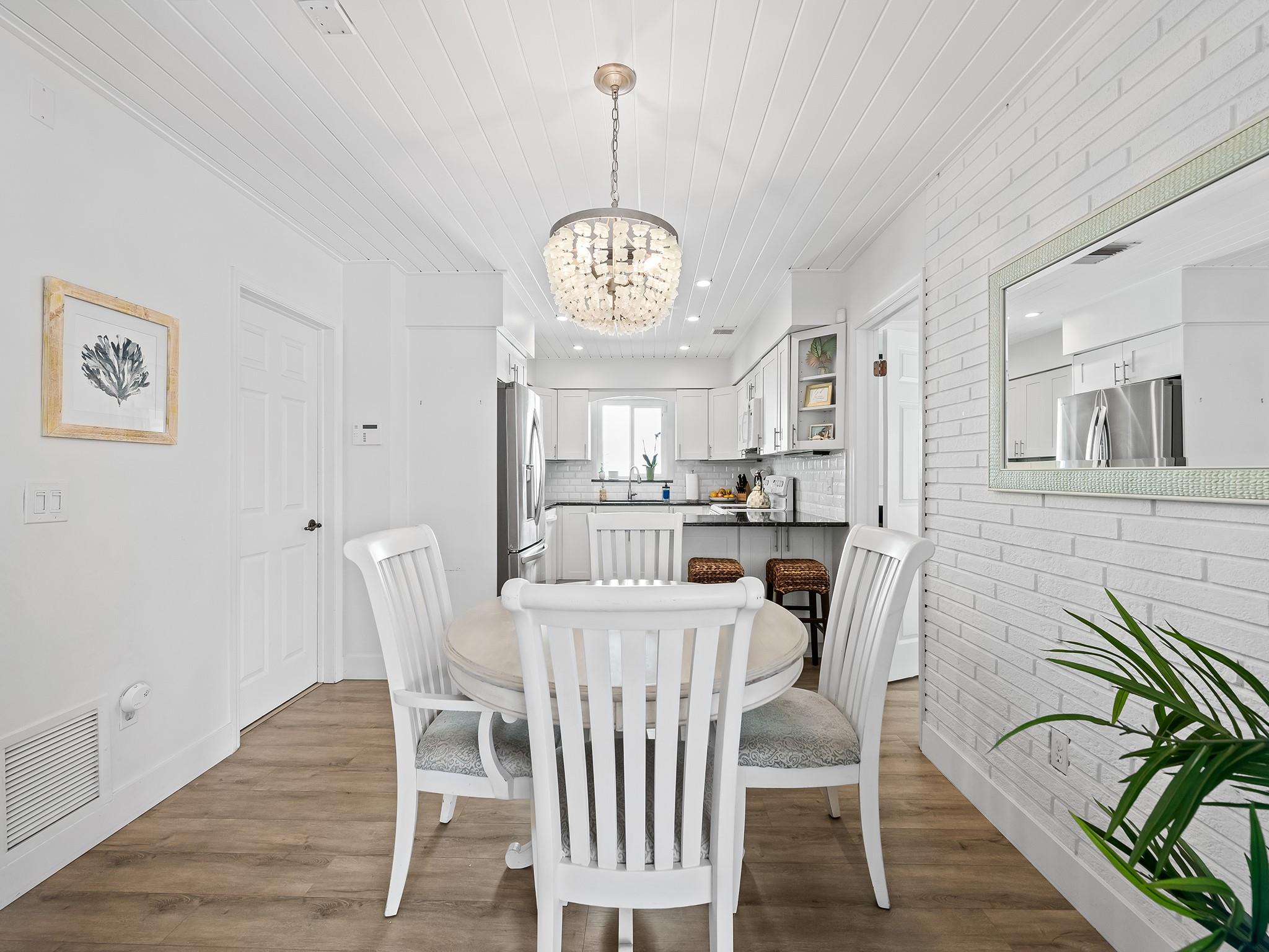 GARDEN ISLES SEC 8 54-23 - Residential
