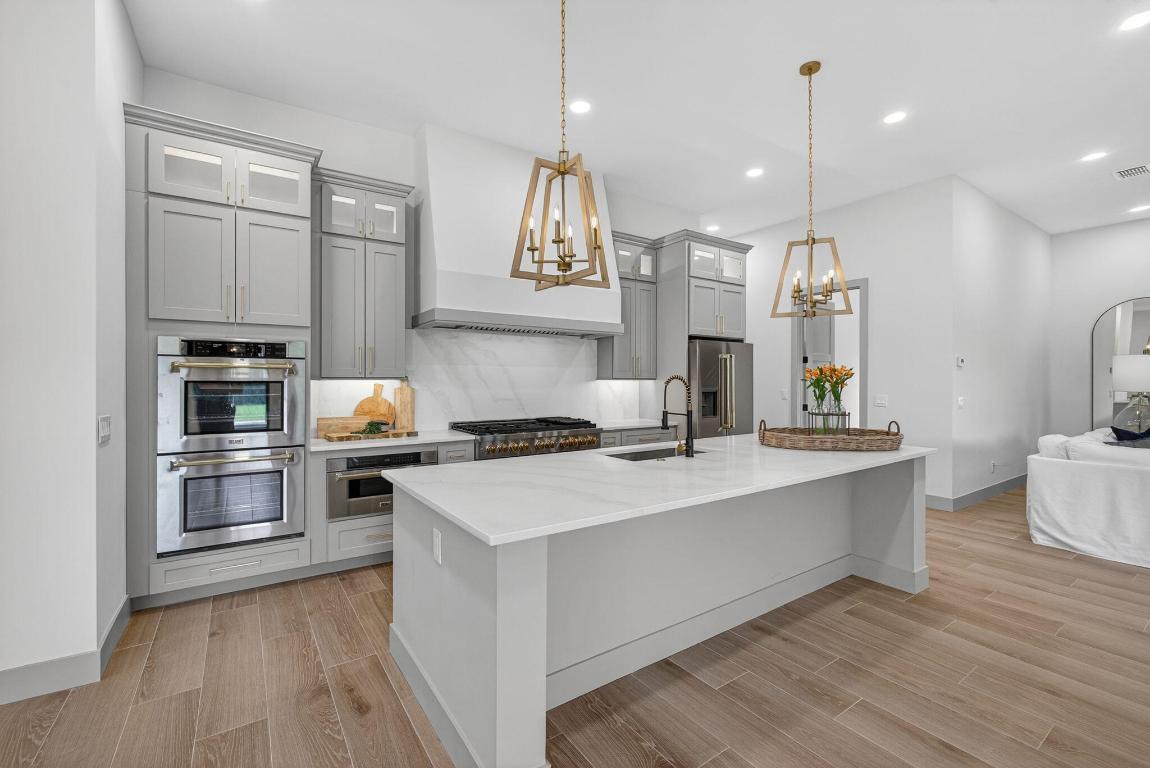 Heritage Oaks - Residential