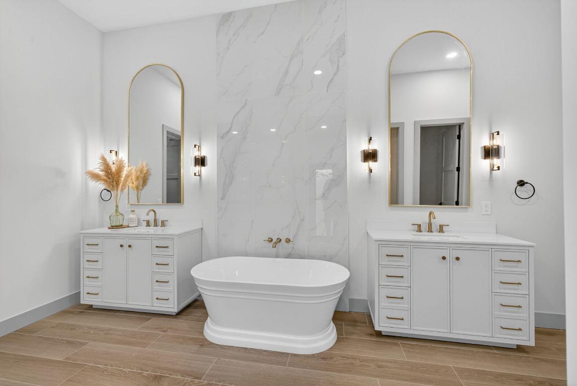 Heritage Oaks - Residential