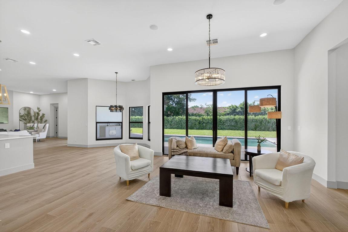 Heritage Oaks - Residential