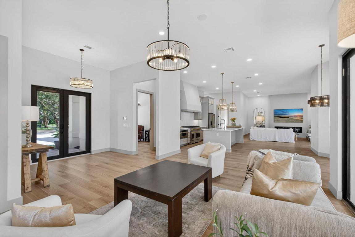 Heritage Oaks - Residential