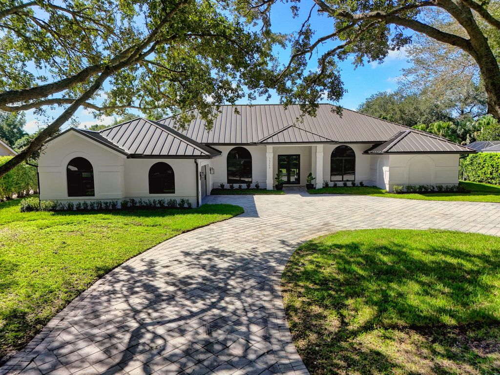 Photo of 18240 SE Heritage Drive, Tequesta, FL 33469 (MLS # R11153148)