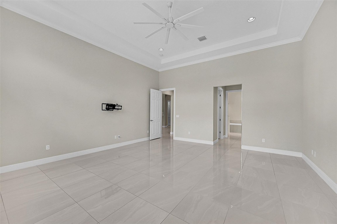 Parkland Royale 182-60 B - Residential