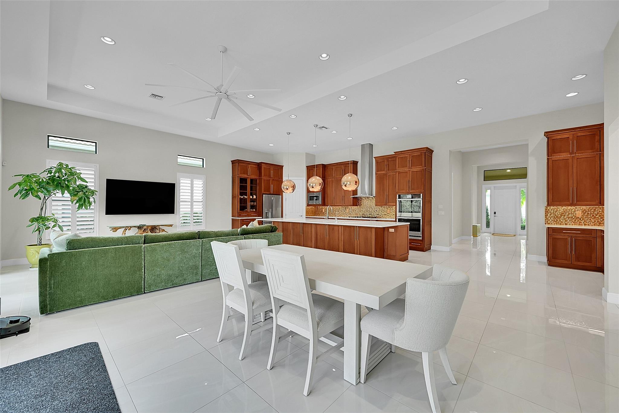 Parkland Royale 182-60 B - Residential