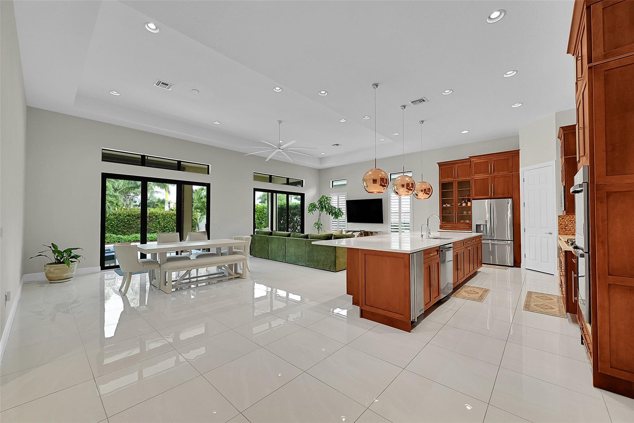 Parkland Royale 182-60 B - Residential