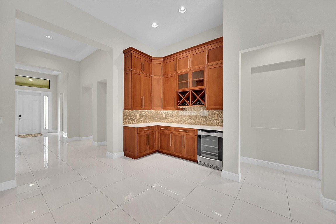 Parkland Royale 182-60 B - Residential