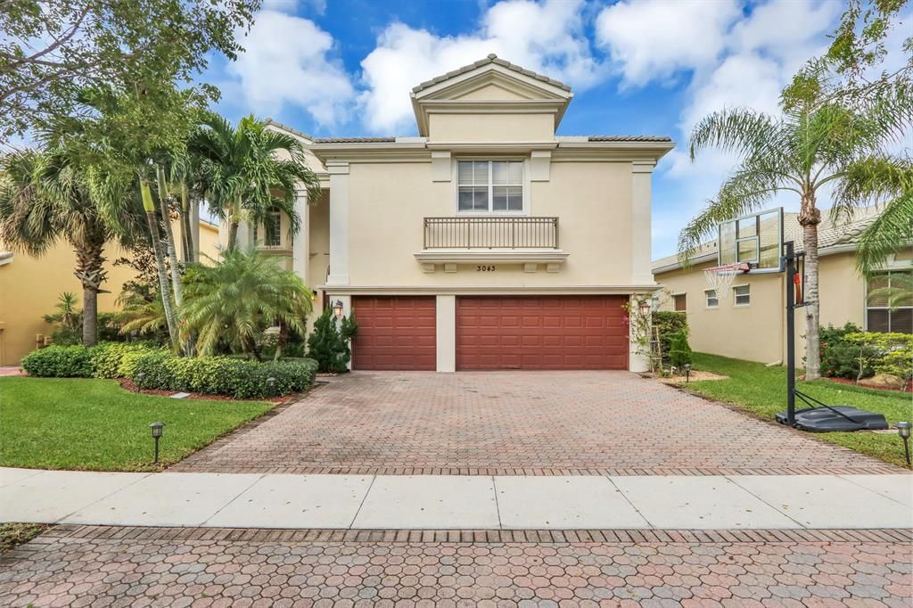 Photo of 3043 Hartridge Terrace, Wellington, FL 33414 (MLS # R10872311)
