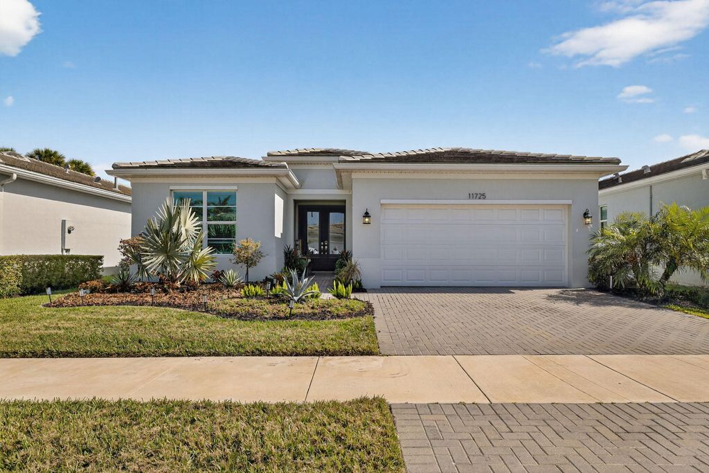 Photo of 11725 SW Aquila Way, Port Saint Lucie, FL 34987 (MLS # R11167755)