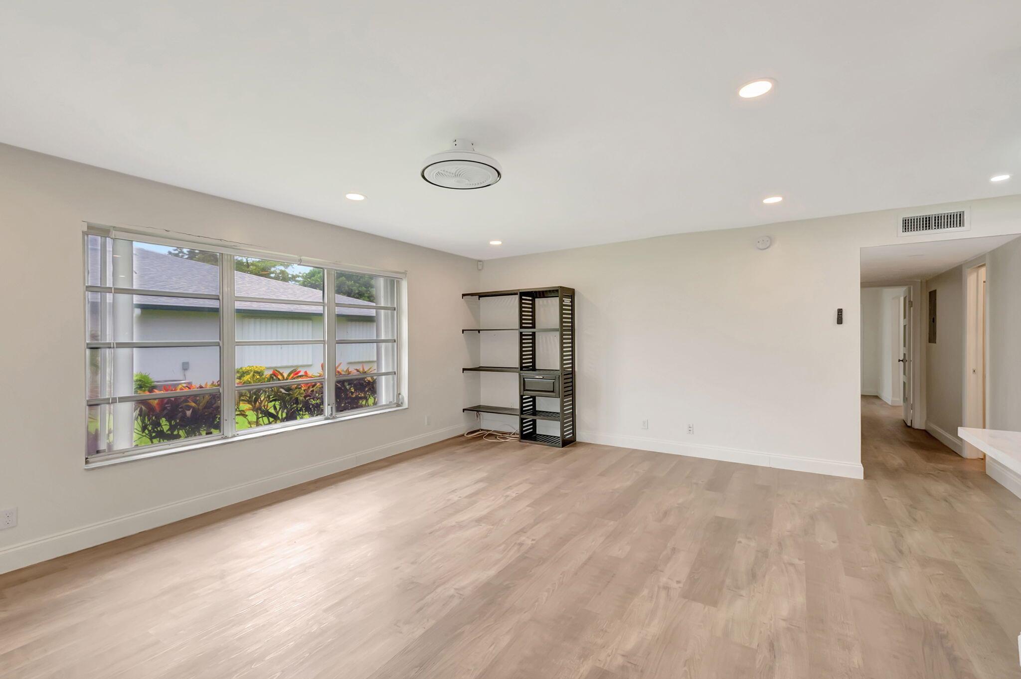 1217 S Drive Way A
