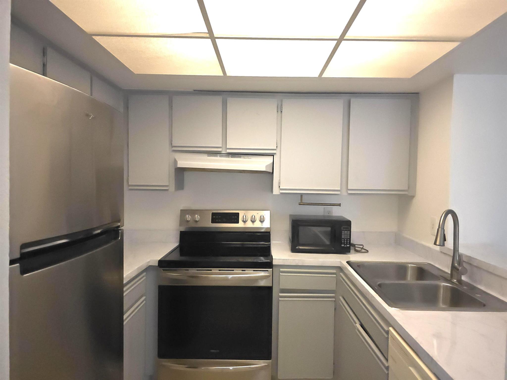 MIDPORT PLACE I, A CONDOM - Residential Lease