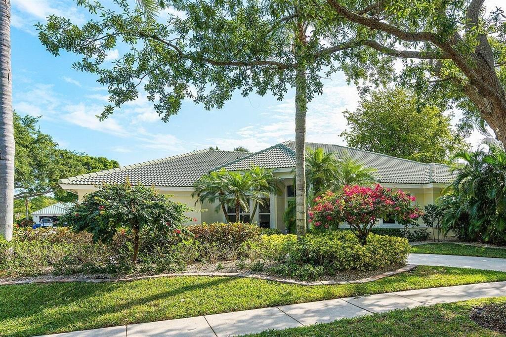 Photo of 18870 Black Gum Court, Jupiter, FL 33458 (MLS # R10875757)