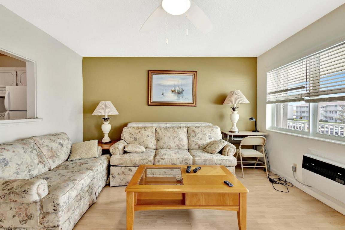 STERLING VILLAGE 320 CONDO - Residential