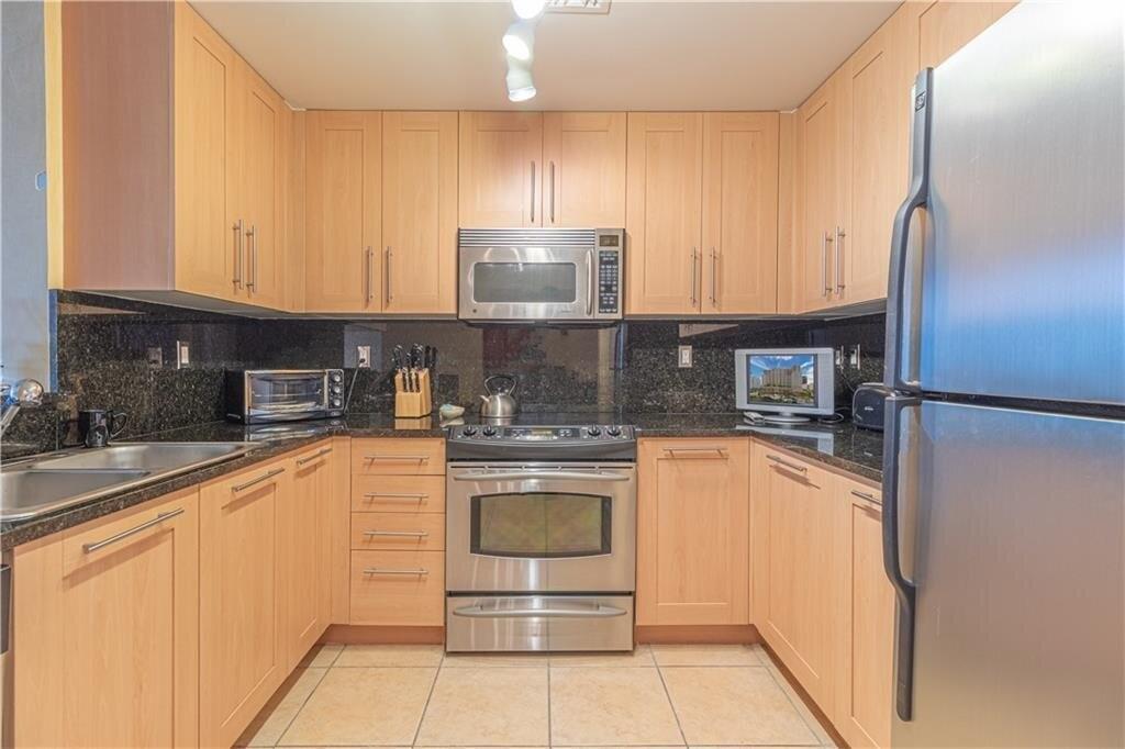 NURIVER LANDING CONDO - Residential Lease