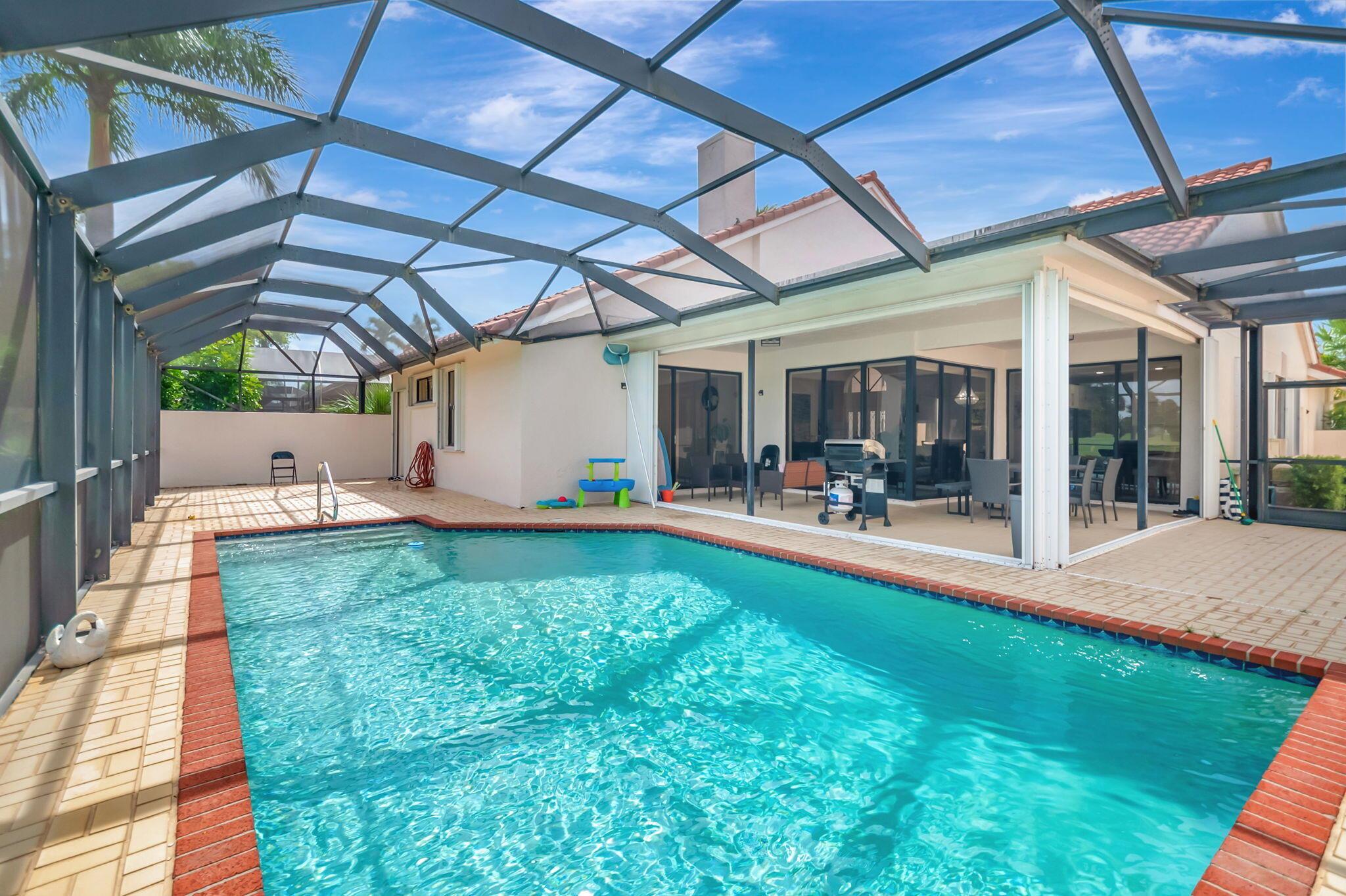 BOCA GREENS - Residential