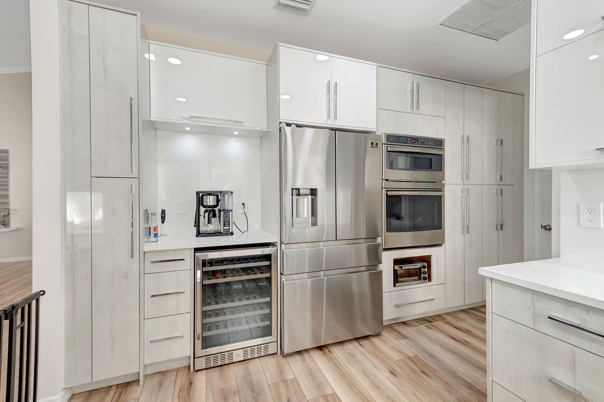 BOCA GREENS - Residential