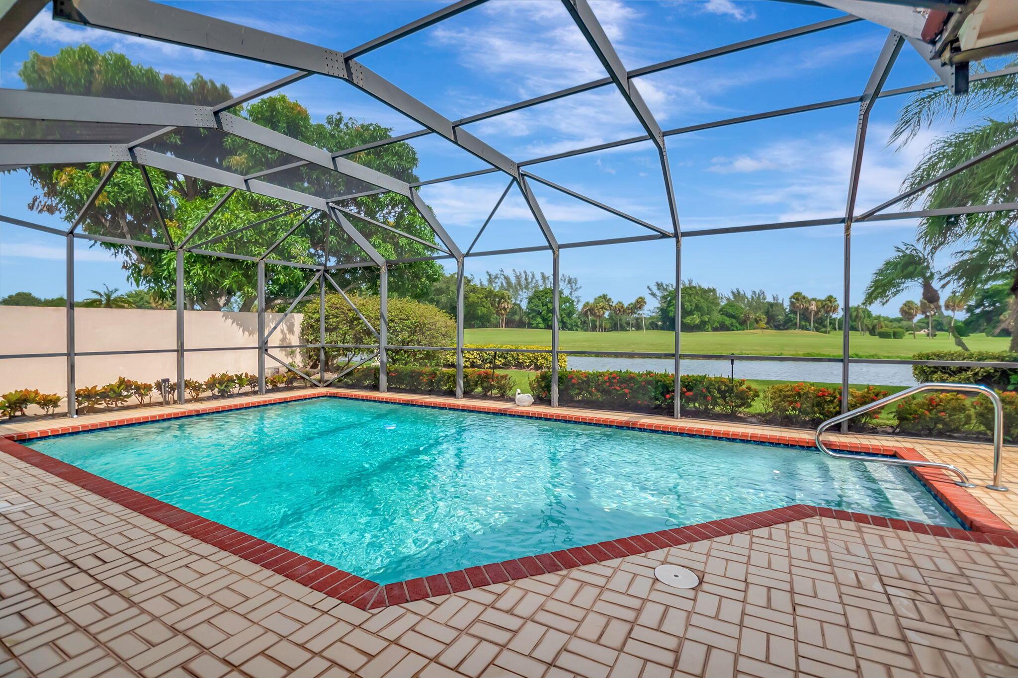 BOCA GREENS - Residential