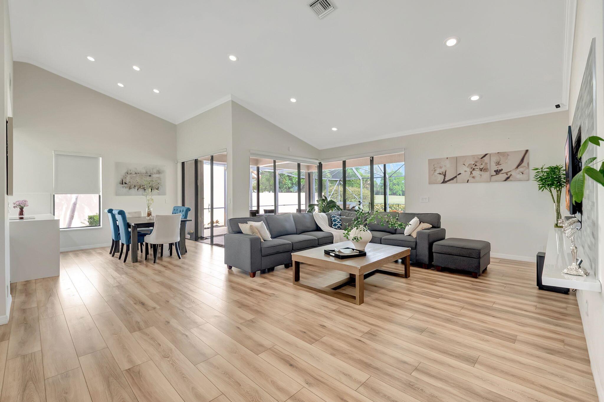 BOCA GREENS - Residential