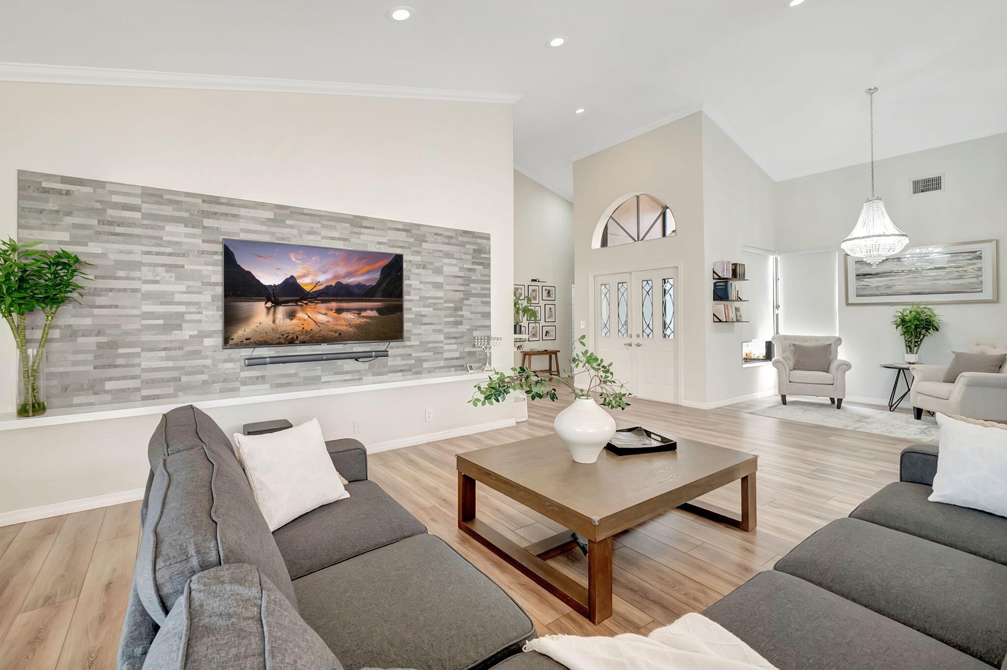 BOCA GREENS - Residential