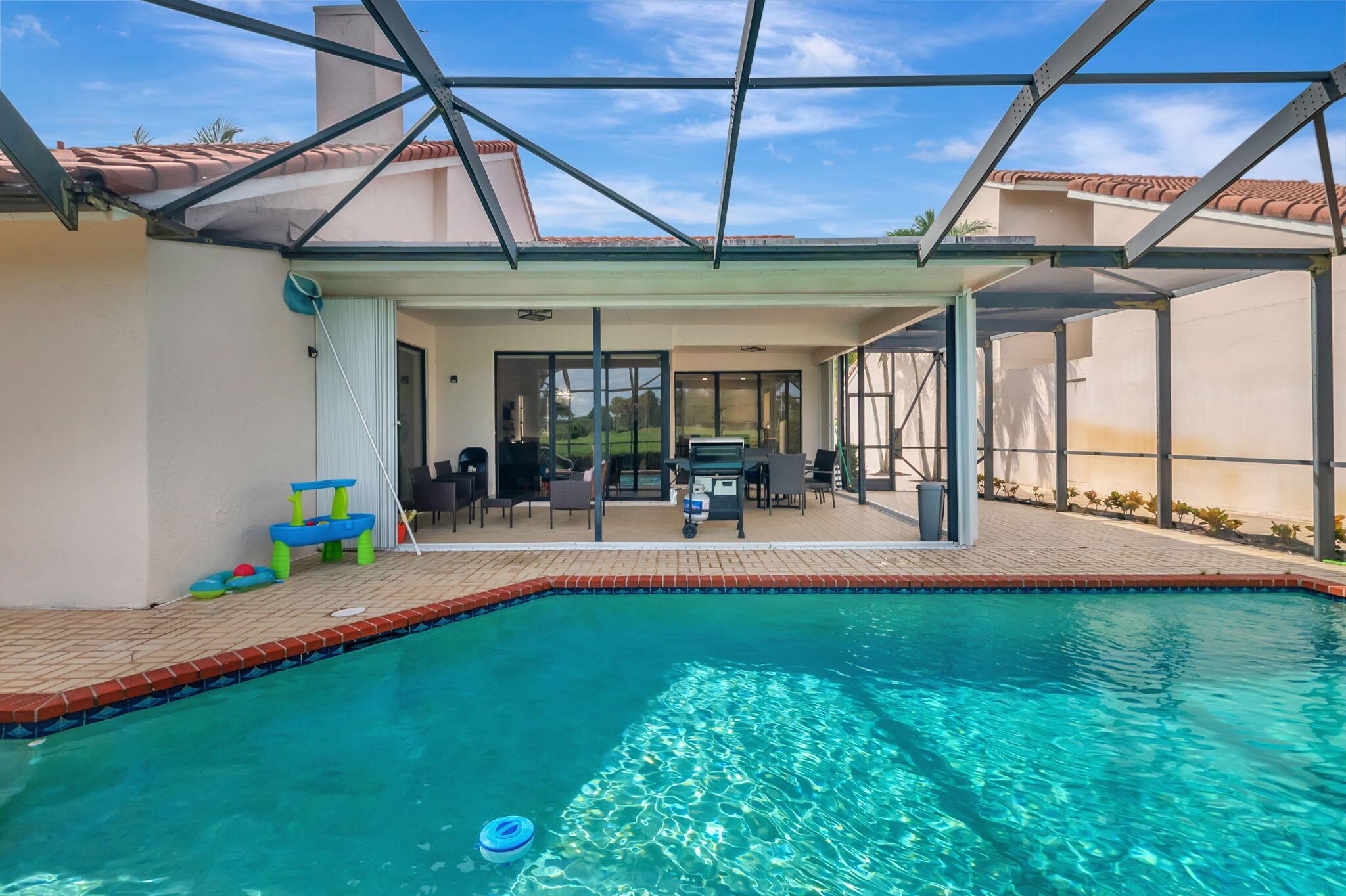 BOCA GREENS - Residential