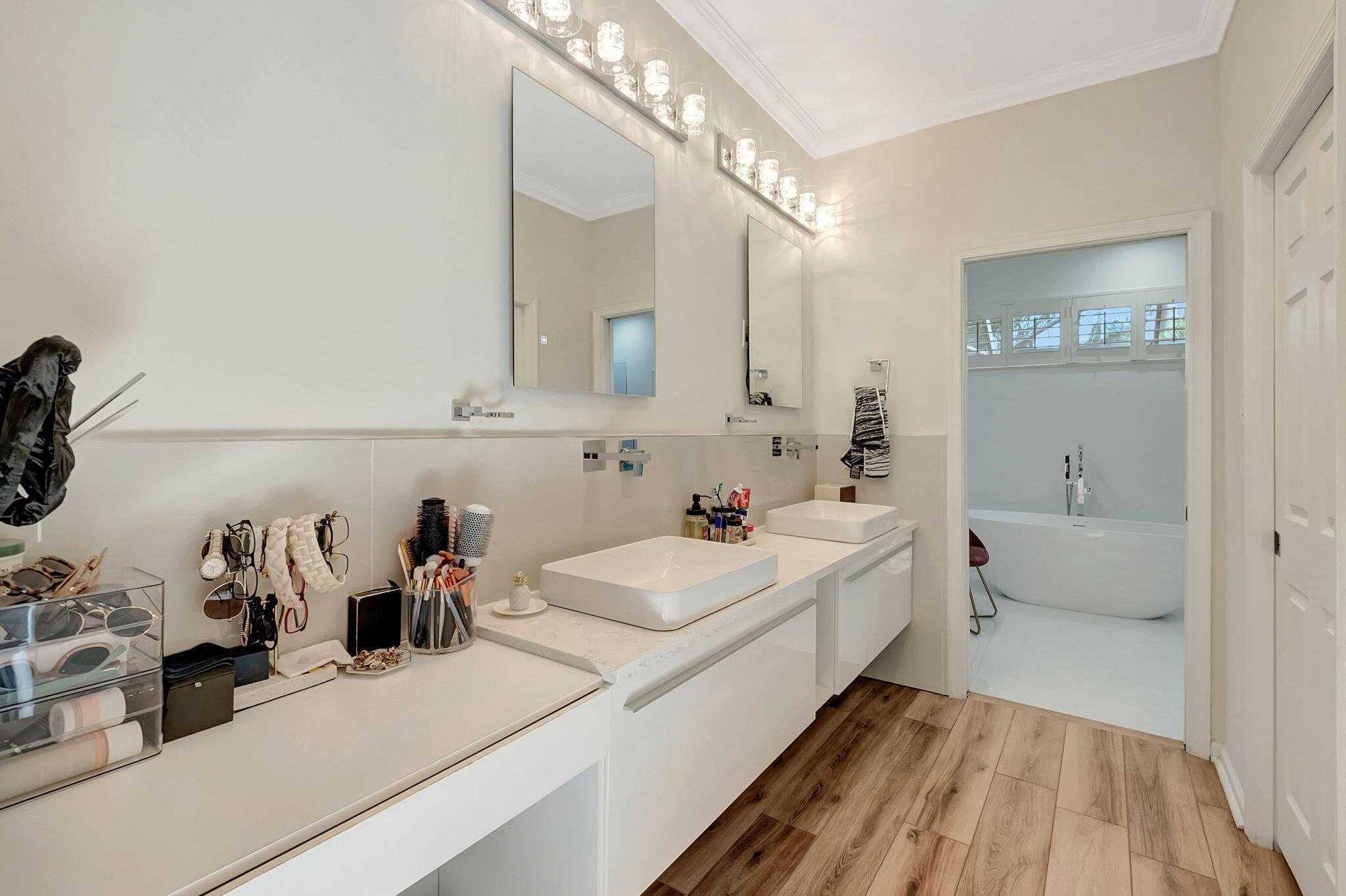 BOCA GREENS - Residential