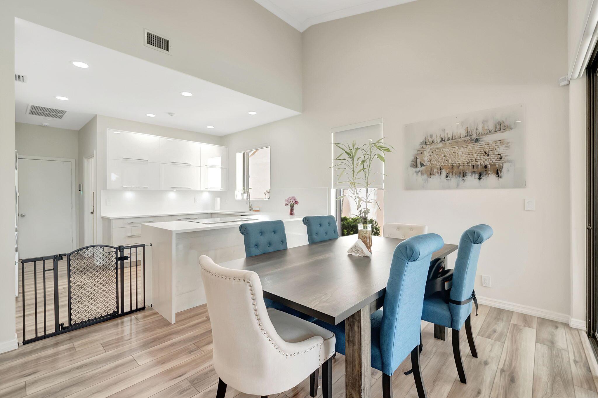 BOCA GREENS - Residential