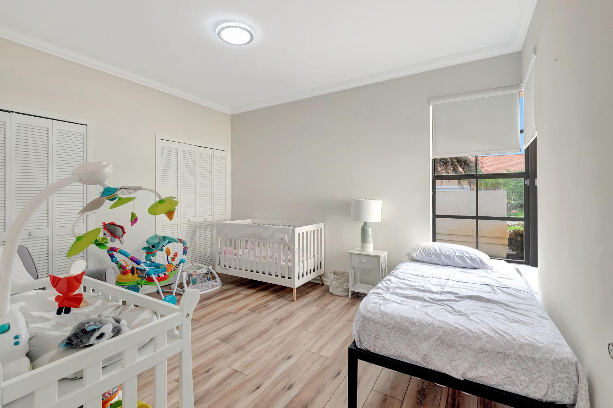 BOCA GREENS - Residential