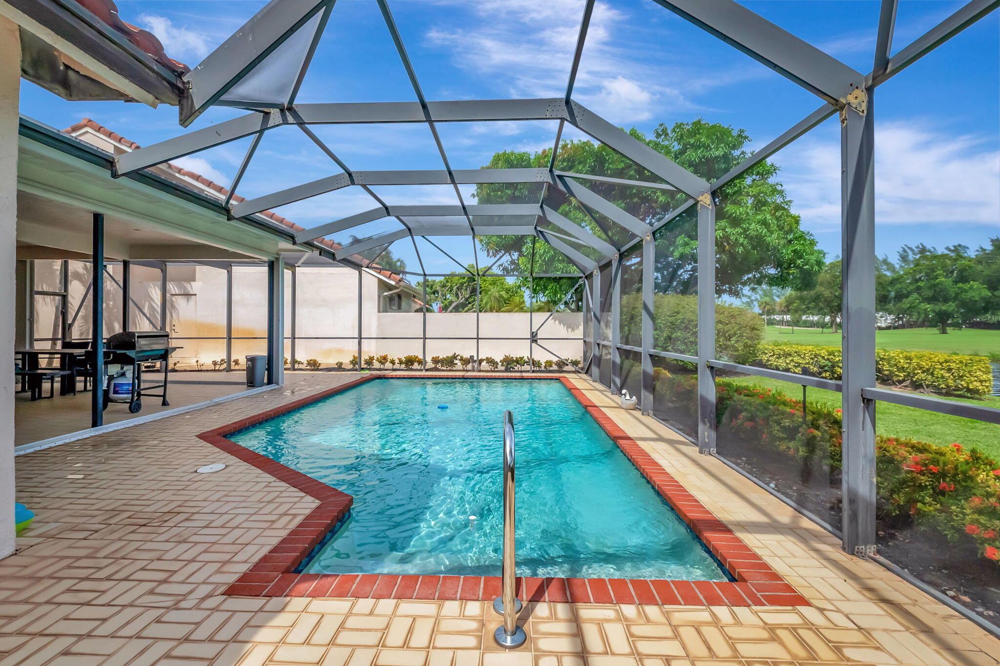 BOCA GREENS - Residential