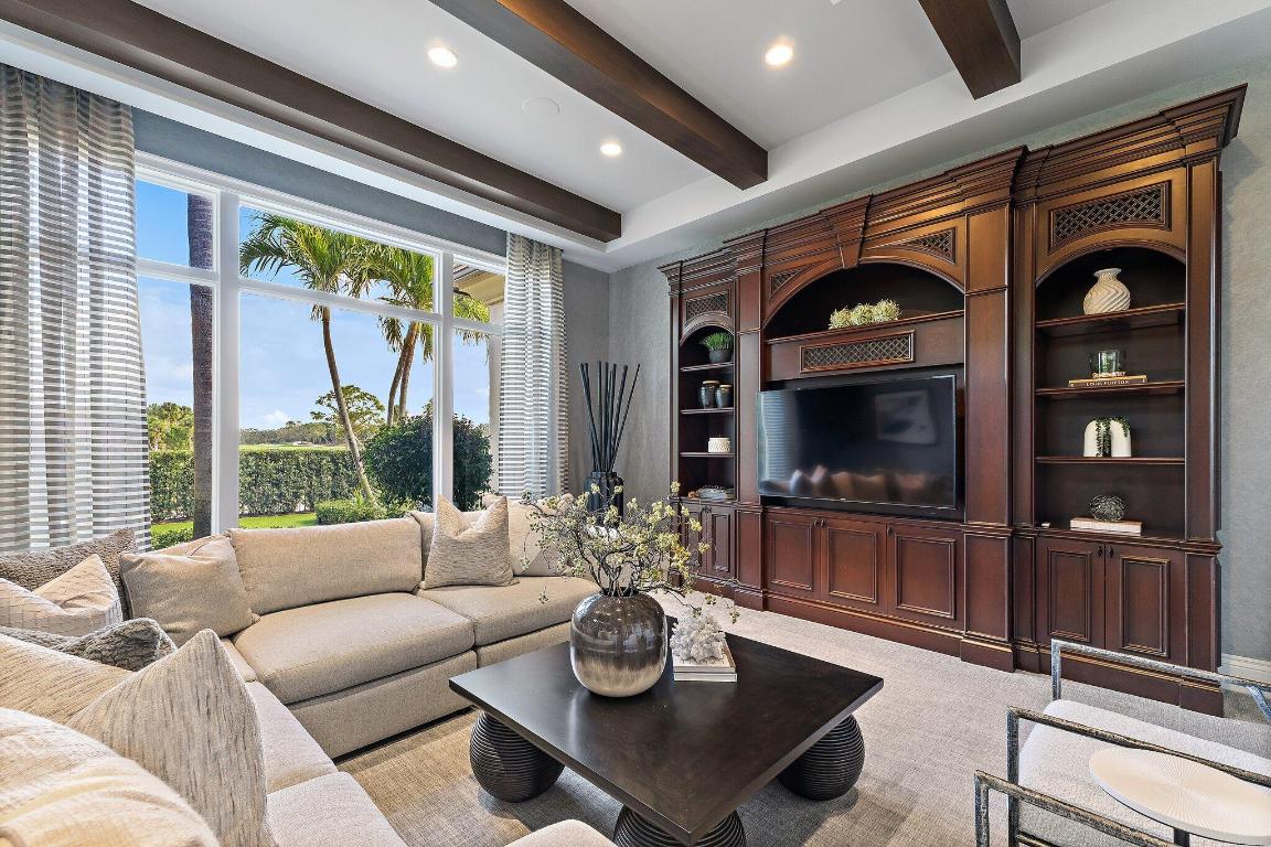 OLD PALM - Residential