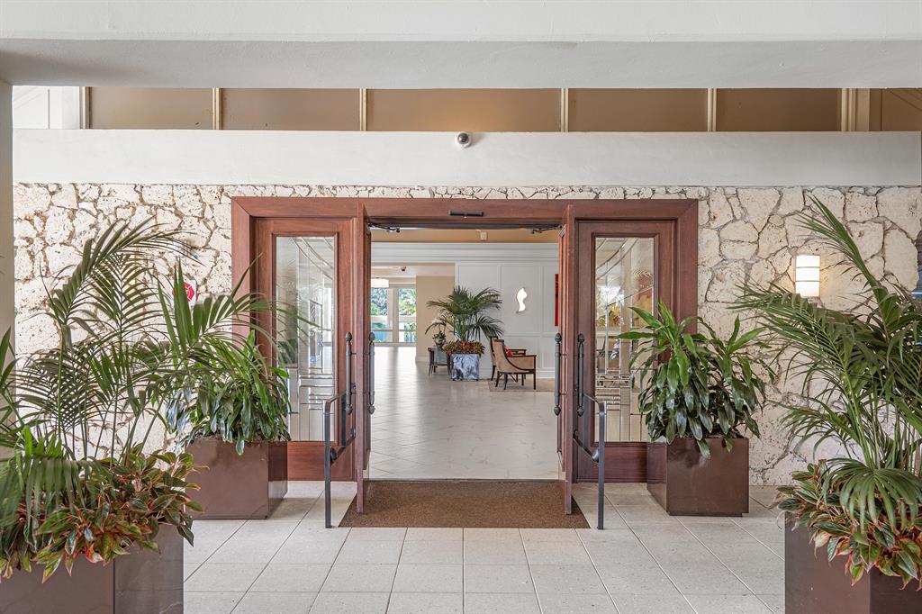 EASTGATE AT HUNTERS RUN CONDO - Residential