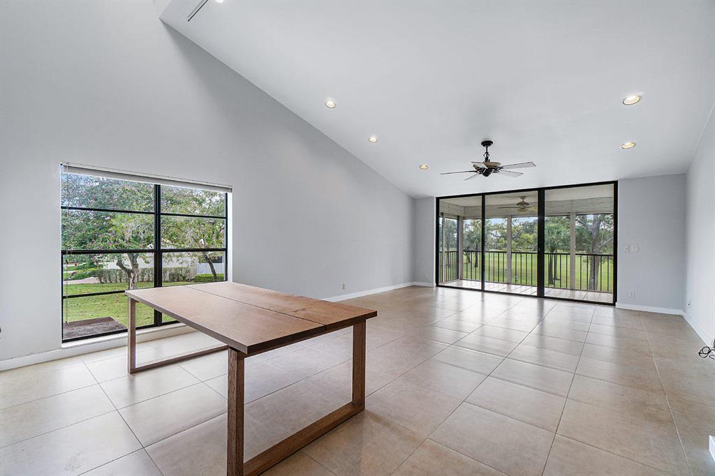 EASTGATE AT HUNTERS RUN CONDO - Residential