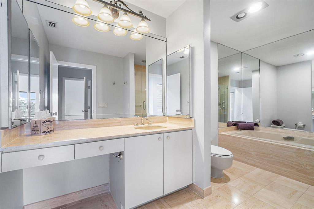 EASTGATE AT HUNTERS RUN CONDO - Residential