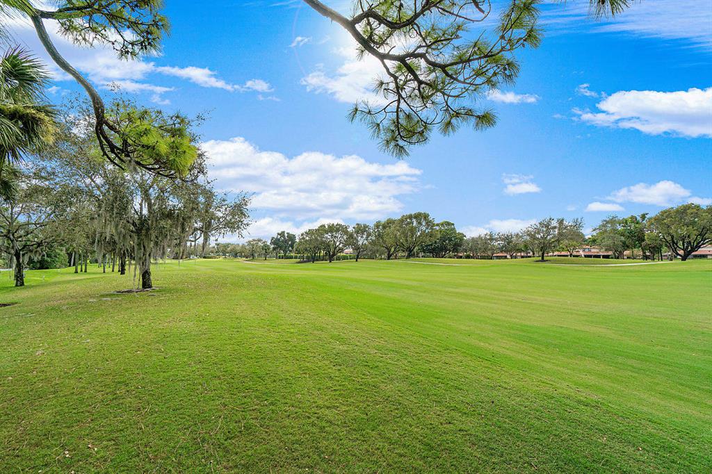 EASTGATE AT HUNTERS RUN CONDO - Residential