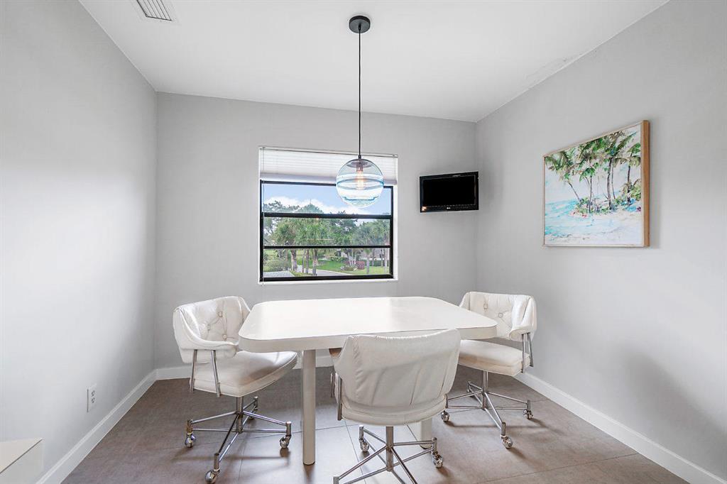 EASTGATE AT HUNTERS RUN CONDO - Residential