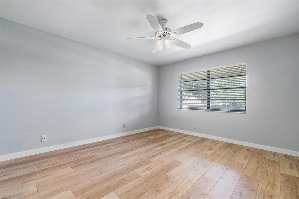 EASTGATE AT HUNTERS RUN CONDO - Residential