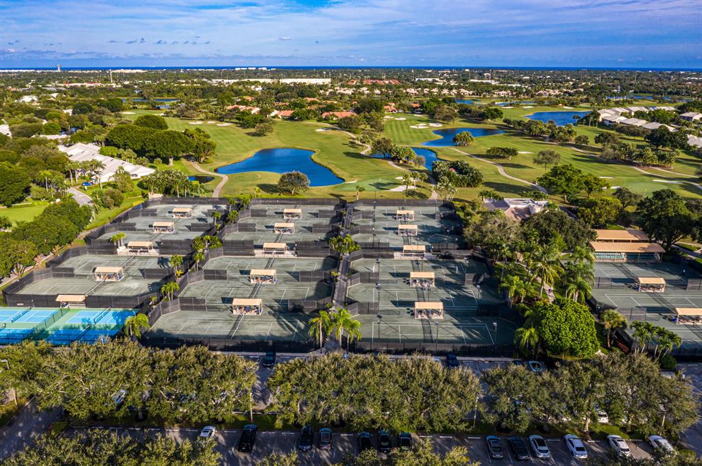 EASTGATE AT HUNTERS RUN CONDO - Residential