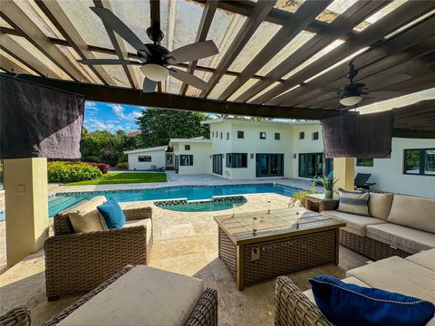 Single Family Residence in Miami FL 6901 79th Ave Ave.jpg