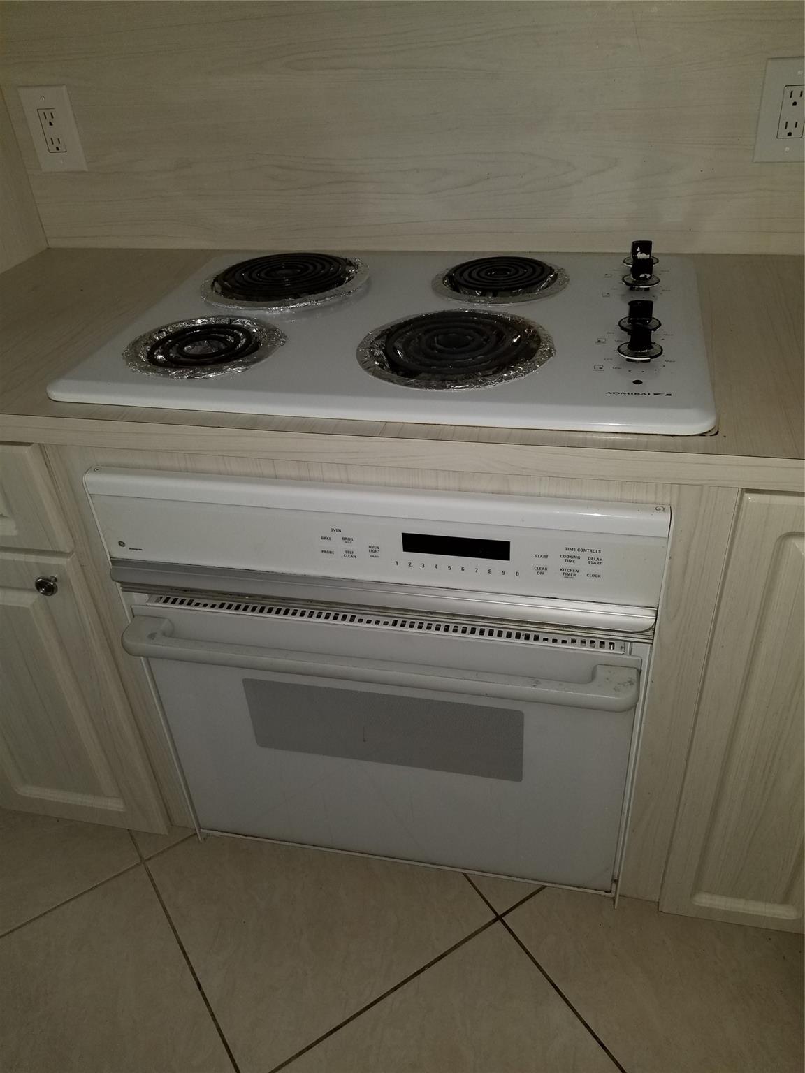 HORIZON HOUSE CONDO - Residential