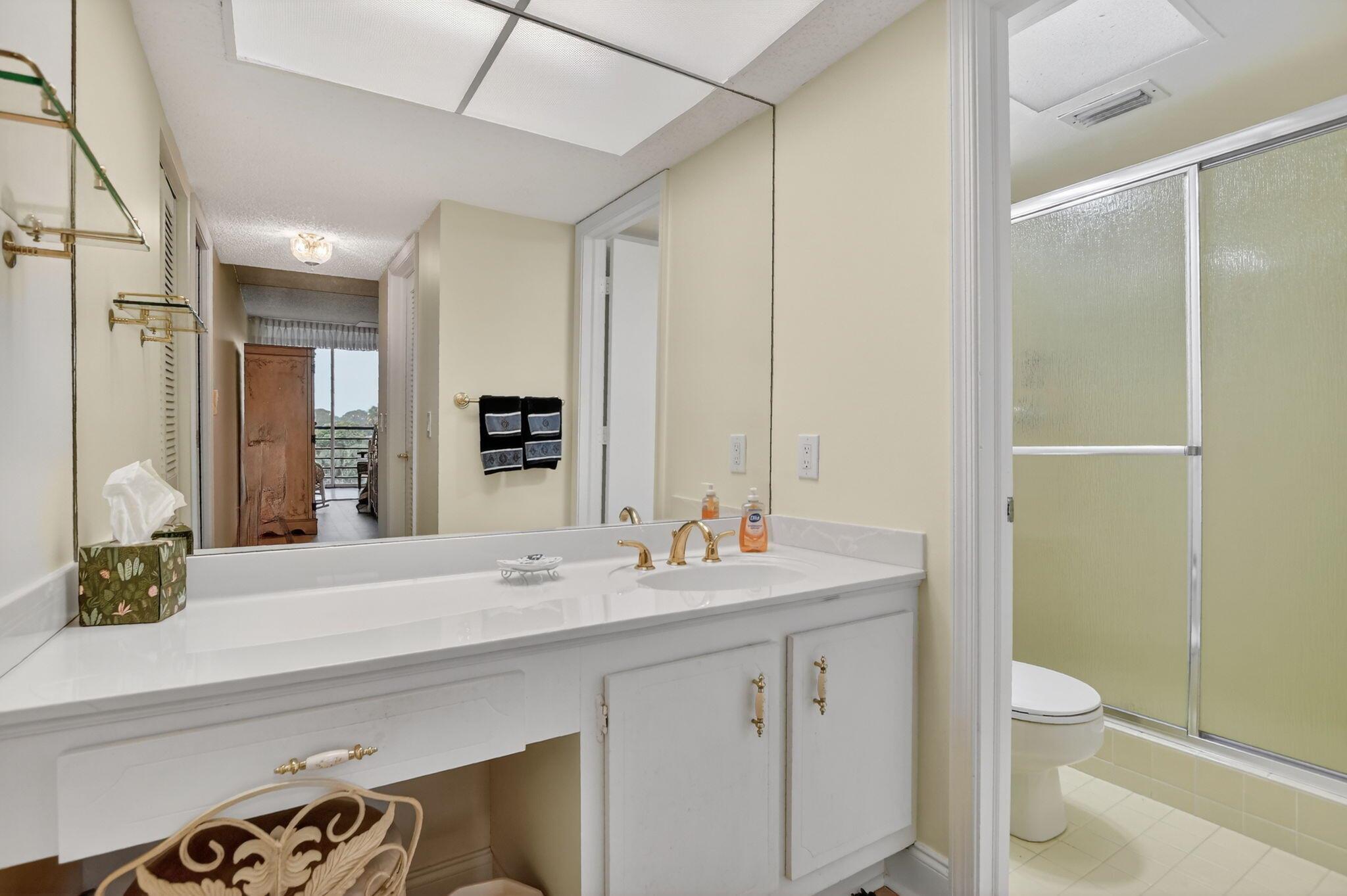 BARWOOD CONDO - Residential