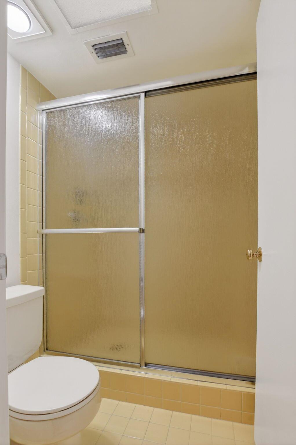 BARWOOD CONDO - Residential