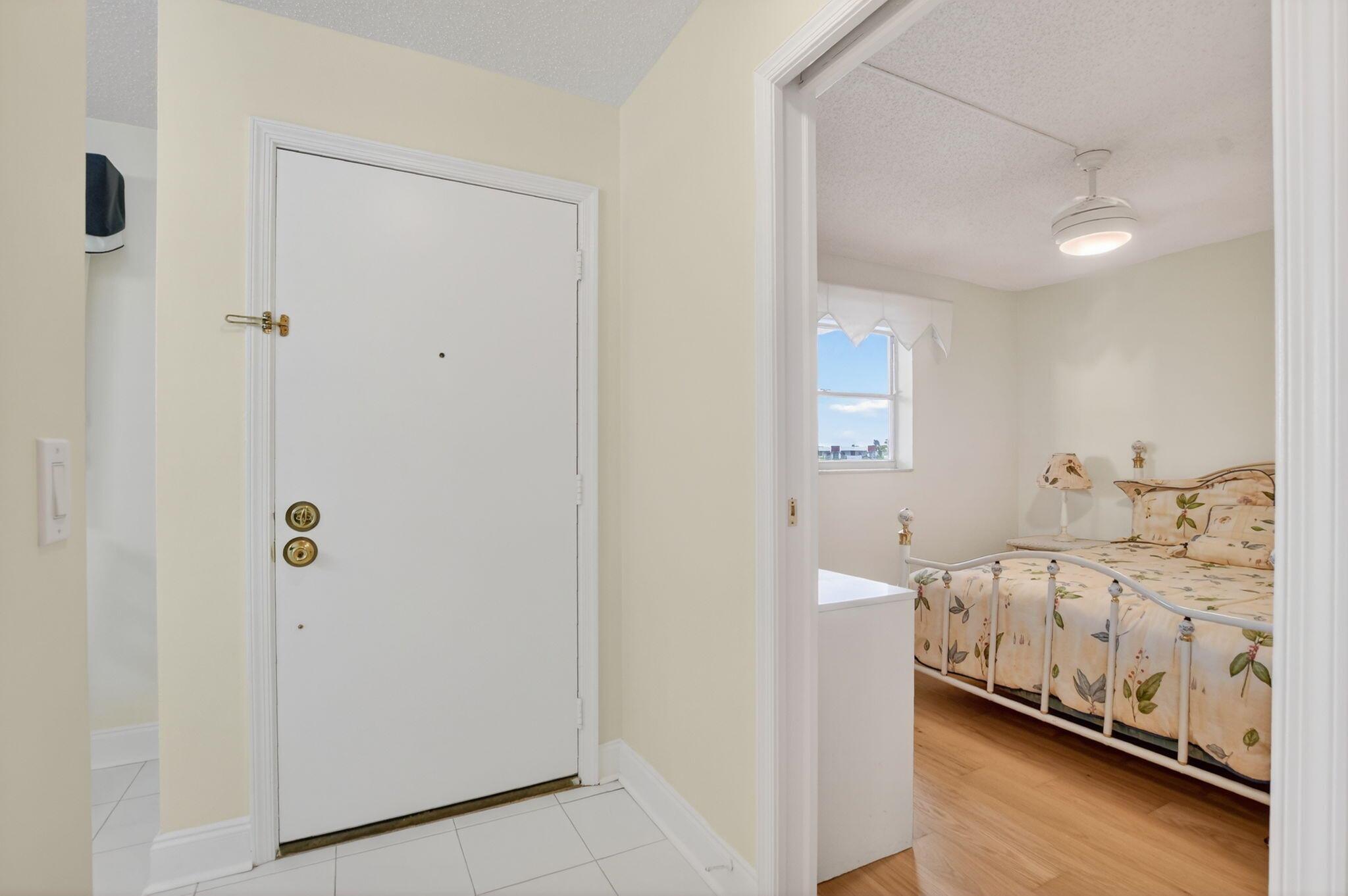 BARWOOD CONDO - Residential