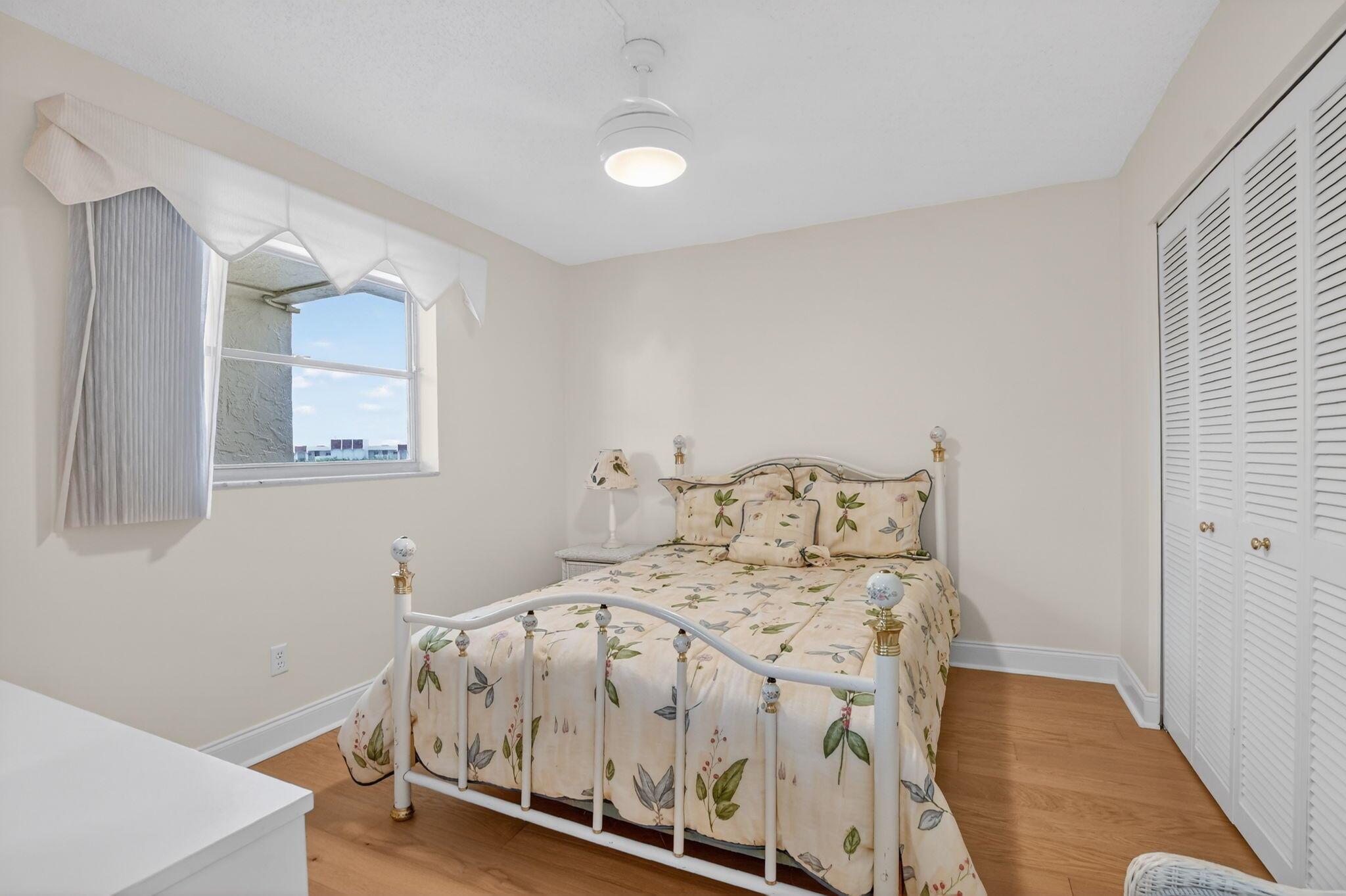 BARWOOD CONDO - Residential