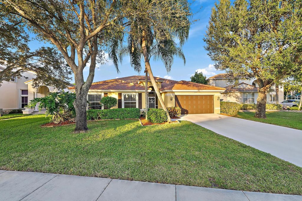 Photo of 6206 Indian Forest Circle, Lake Worth, FL 33463 (MLS # R11145002)