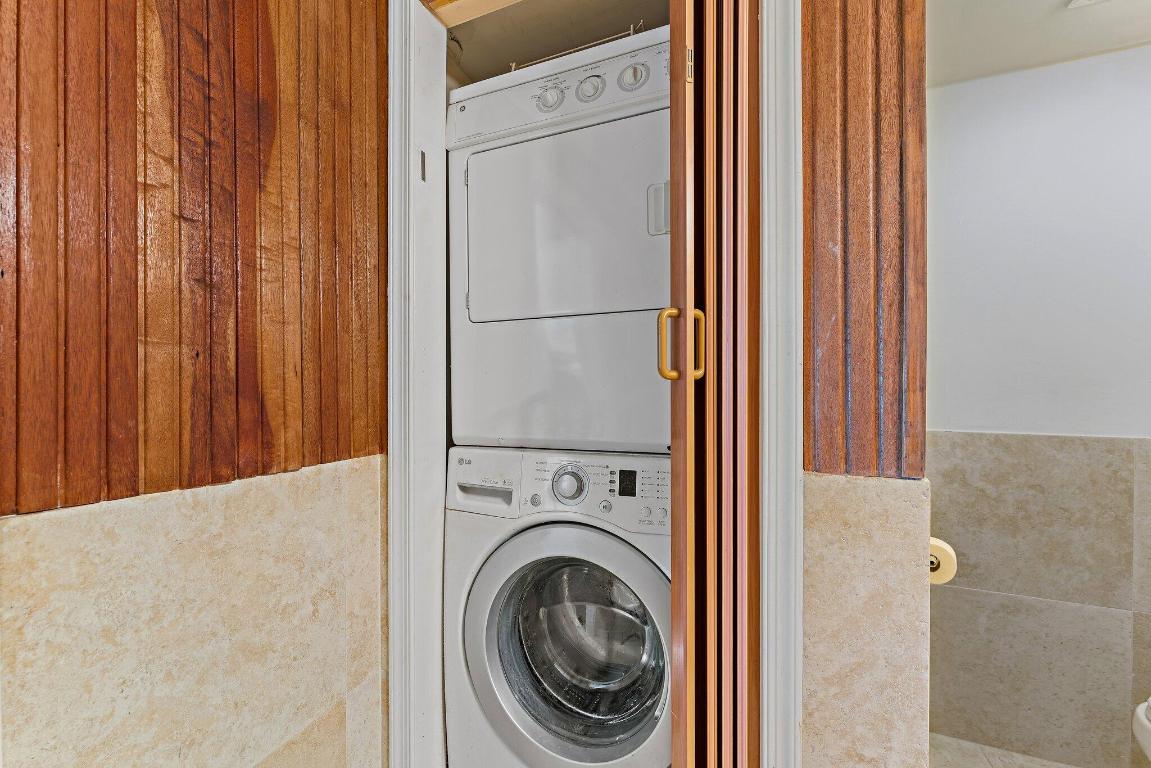 SEA LOFTERS CONDO - Residential Lease