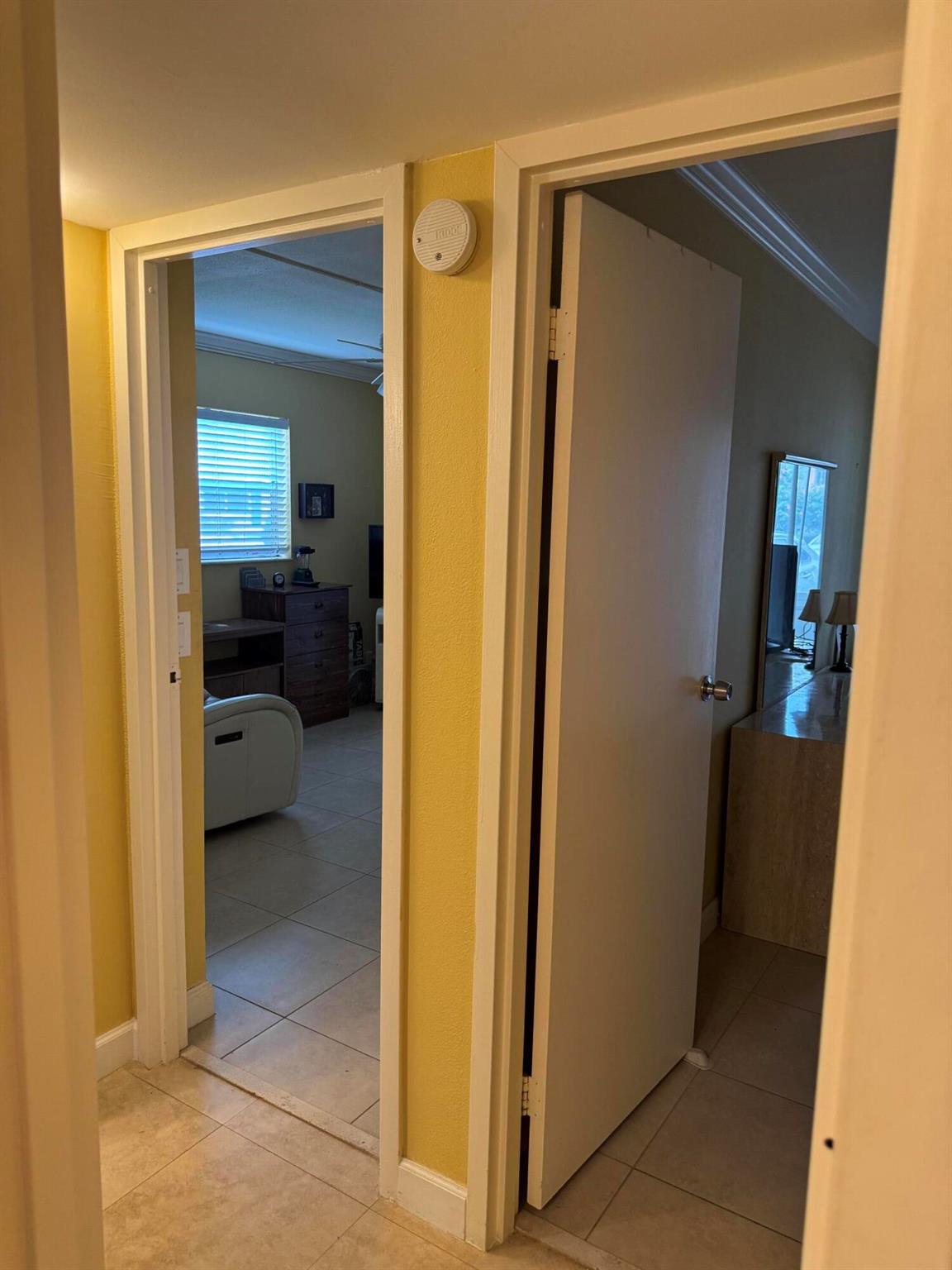 KINGS POINT SAXONY CONDOS - Residential