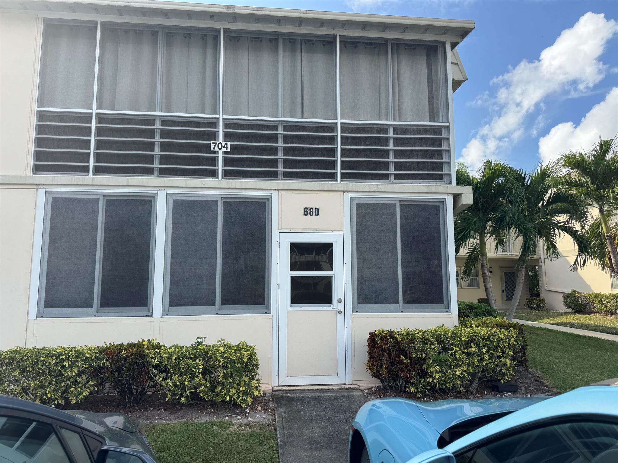 KINGS POINT SAXONY CONDOS - Residential