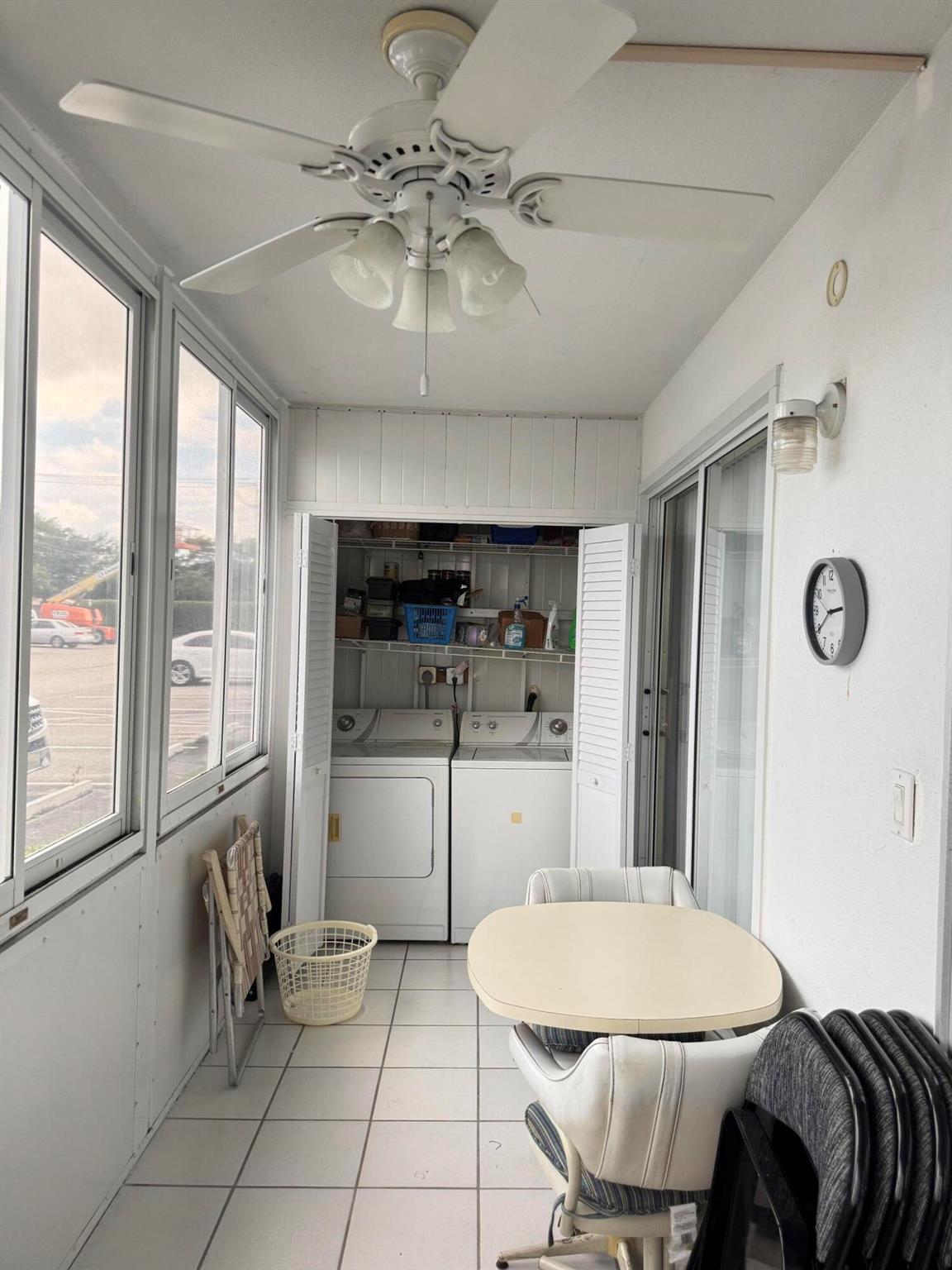 KINGS POINT SAXONY CONDOS - Residential