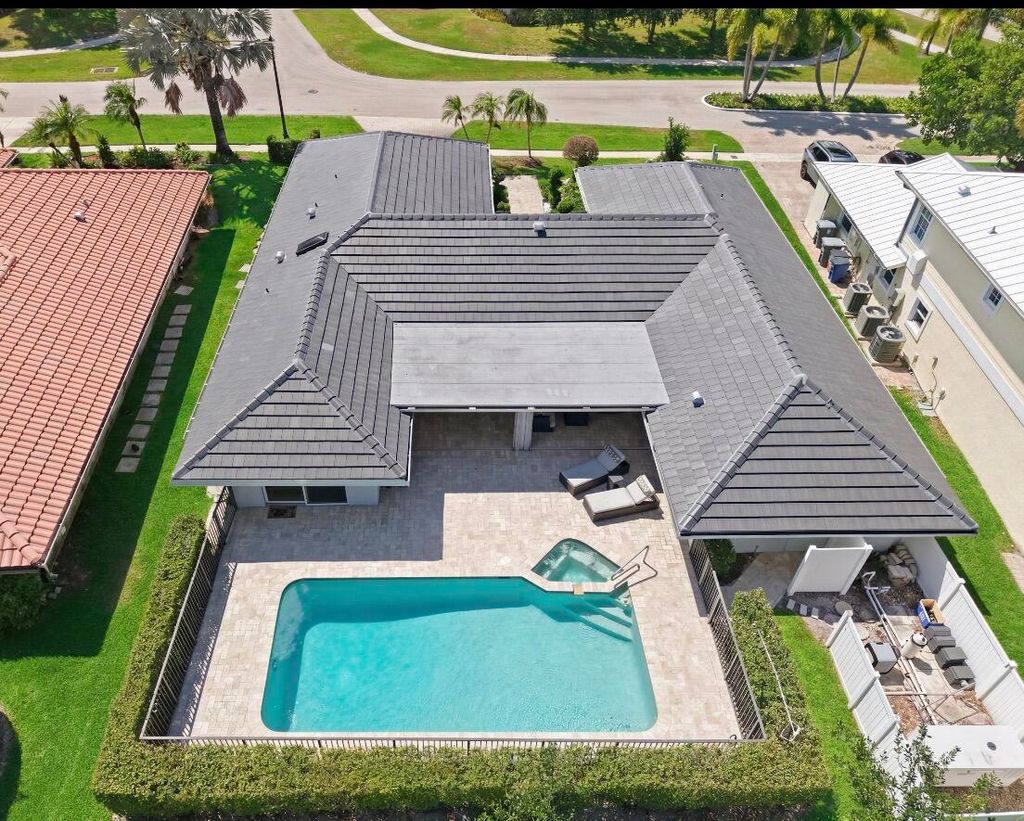 Photo of 5854 Pinebrook Drive, Boca Raton, FL 33433 (MLS # B26028953)