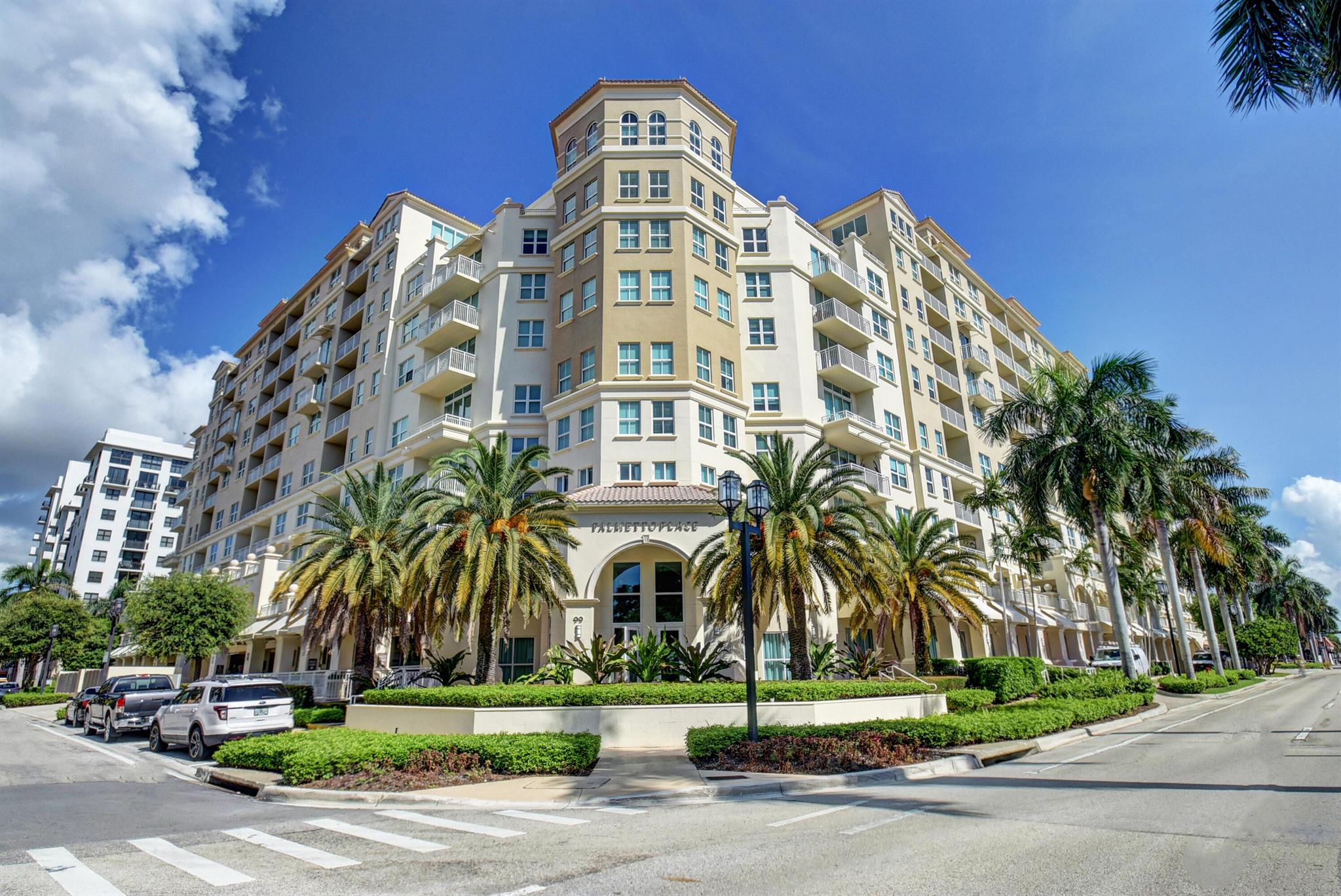 Live the Downtown Boca Dream - Luxury, Location & Lifestyle! Welcome to the ultimate South Florida condo in the heart of Downtown Boca Raton! Just under a mile from the Atlantic Ocean and steps from Mizner Park, Royal Palm Place, top-rated restaurants, upscale shopping, nightlife, and the intracoastal. This interior 2-bed, 2-bath condo features travertine marble floors throughout (no carpet), a full-size in-unit washer/dryer, and a rare double-sized private patio just steps from the pool. Enjoy a split floor plan, north-facing city views from the ensuite primary bedroom, and a jacuzzi tub in the bath. Building amenities include resort pool/spa, fully-equipped gym, infrared sauna, game/hospitality room, 24-hour security, valet parking, and much more!