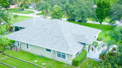 A home in Davie